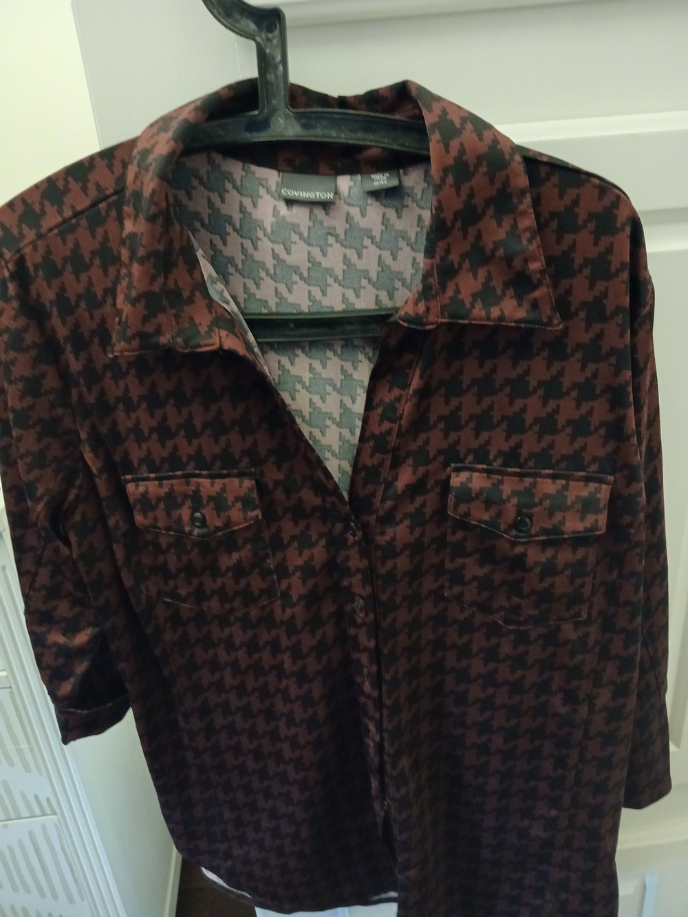 Brown & Black Houndstooth Button-Up Blouse - Picture 2 of 3